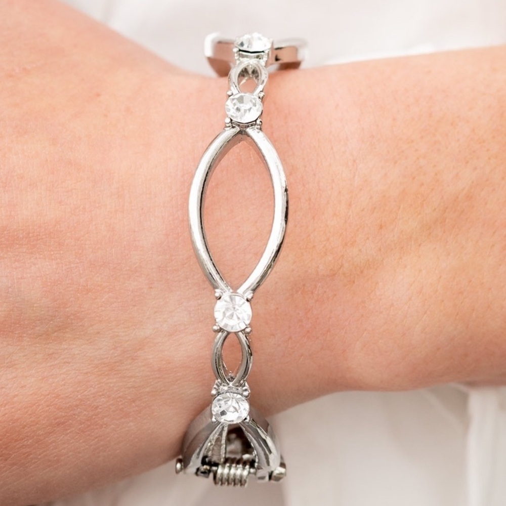 Interwoven Illusion White Hinged Bracelet. NWT